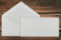 [15060] Briefhüllen mit Seidenfutter DL 110x220 mm Nassklebend Weiß 100 g/qm Leinenstruktur